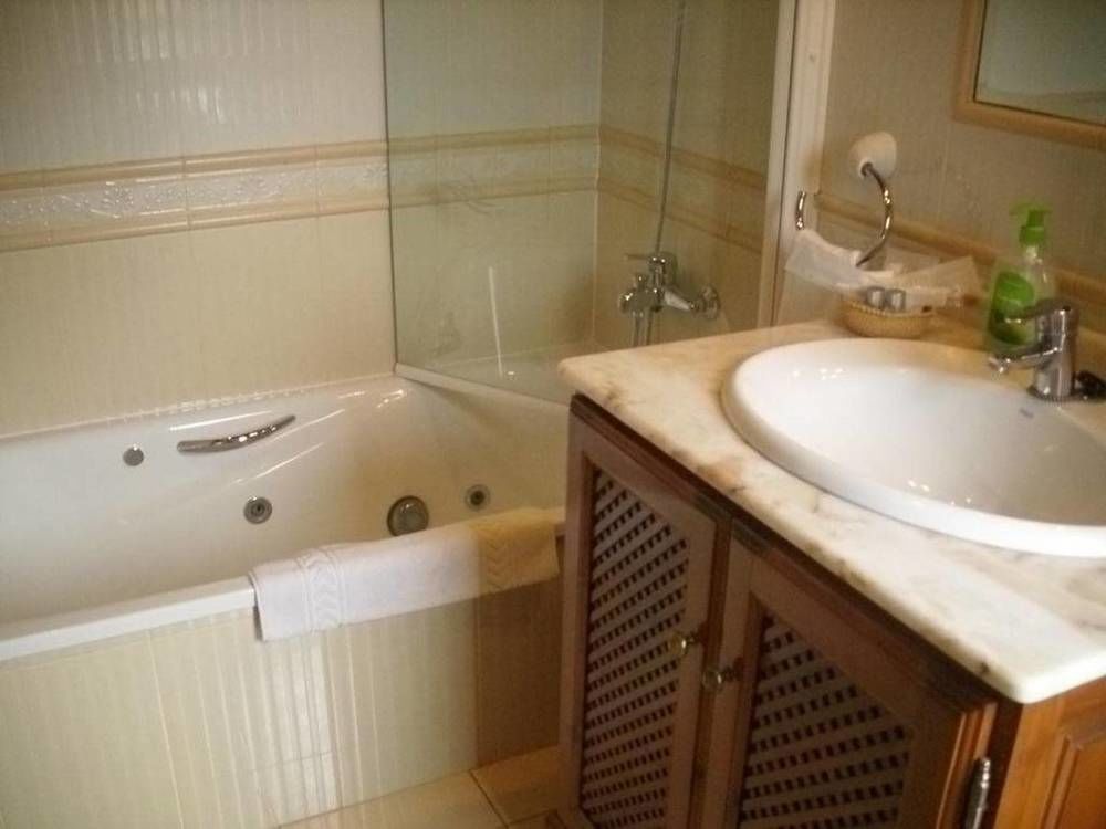 Hotel Villalen 2*